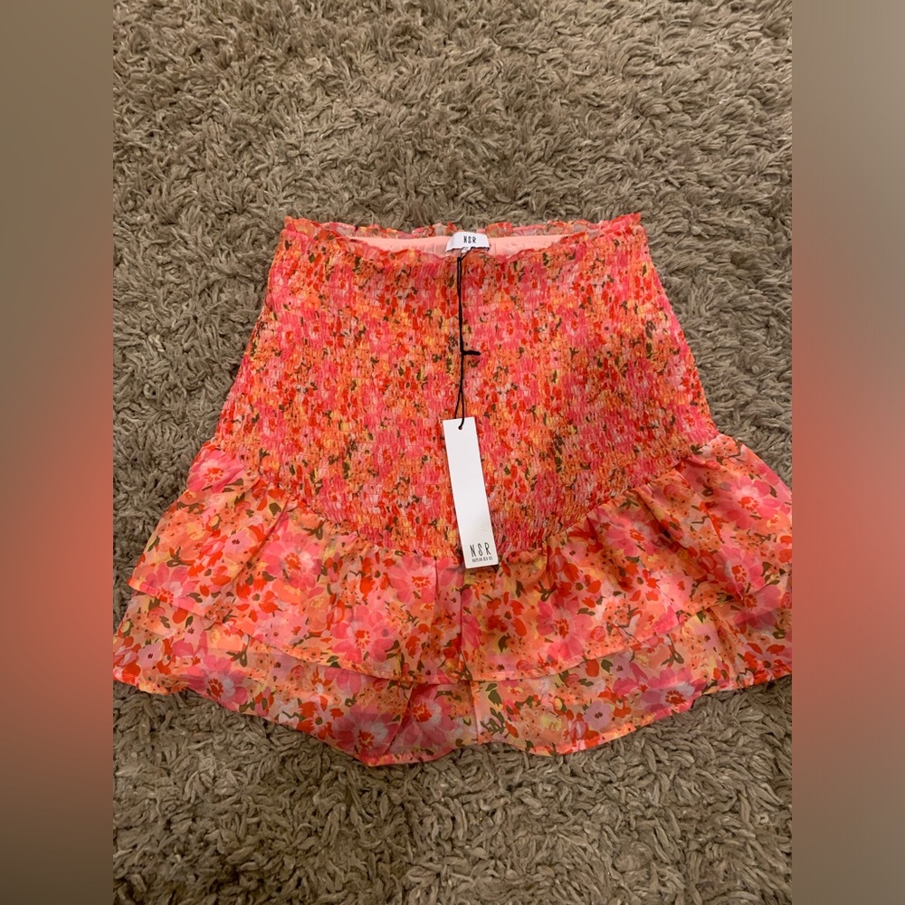 NAPEAN SEA RD, size small, floral skirt. 100% polyester